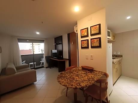 Flat com sacada a Beira-Mar