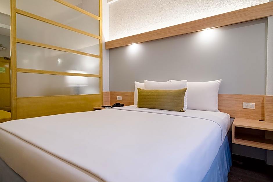 Microtel by Wyndham Batangas