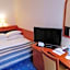 SkyHotelGwarna