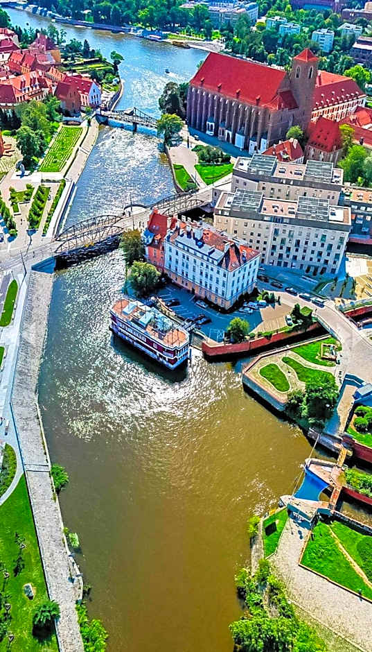 Great Polonia Wrocław Tumski
