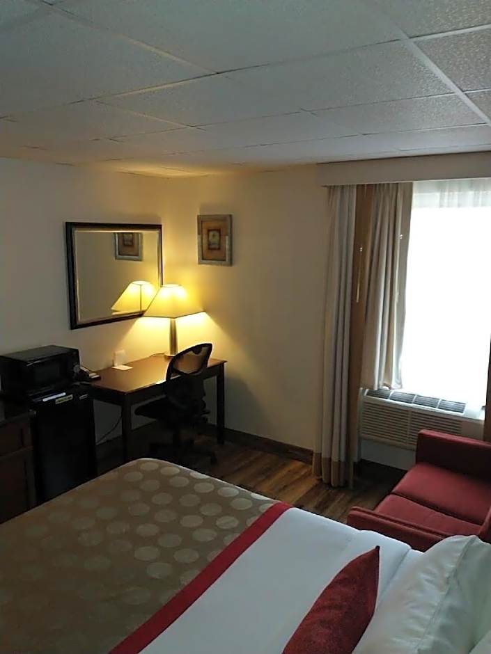 Albert Lea Inn and Suites