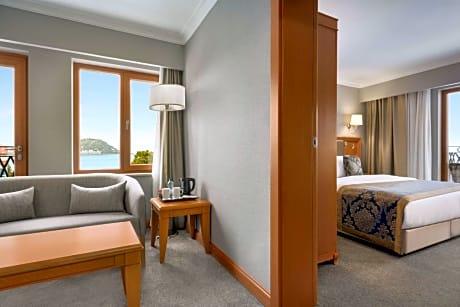 Double Suite with Sea View