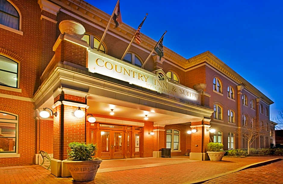 Country Inn & Suites by Radisson, St. Charles Historic District