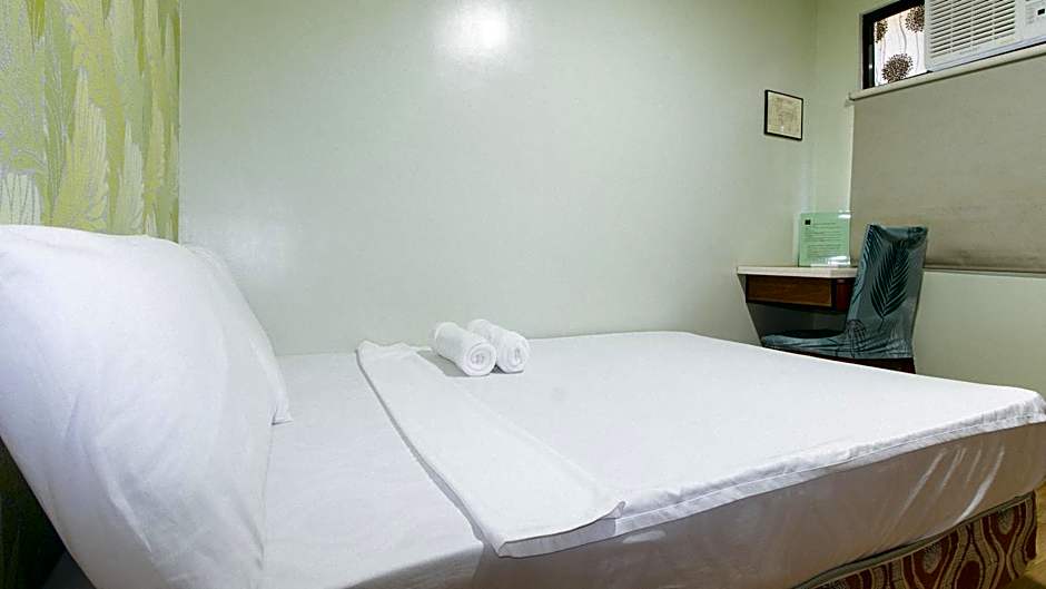 Mahayahay Lodge and Restaurant