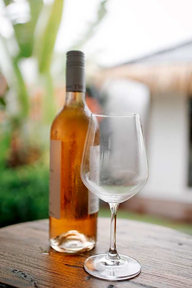 EHOA NYANYI BEACH Boutique Hotel - In front of entrance to NUANU