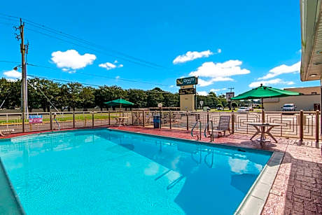 Quality Inn Little Creek