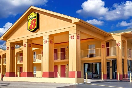 Super 8 by Wyndham Nashville West