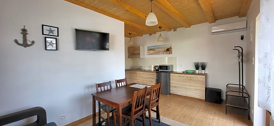 Domki letniskowe,apartamenty Wczasowa 8a