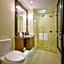 Paradise Suites Hotel