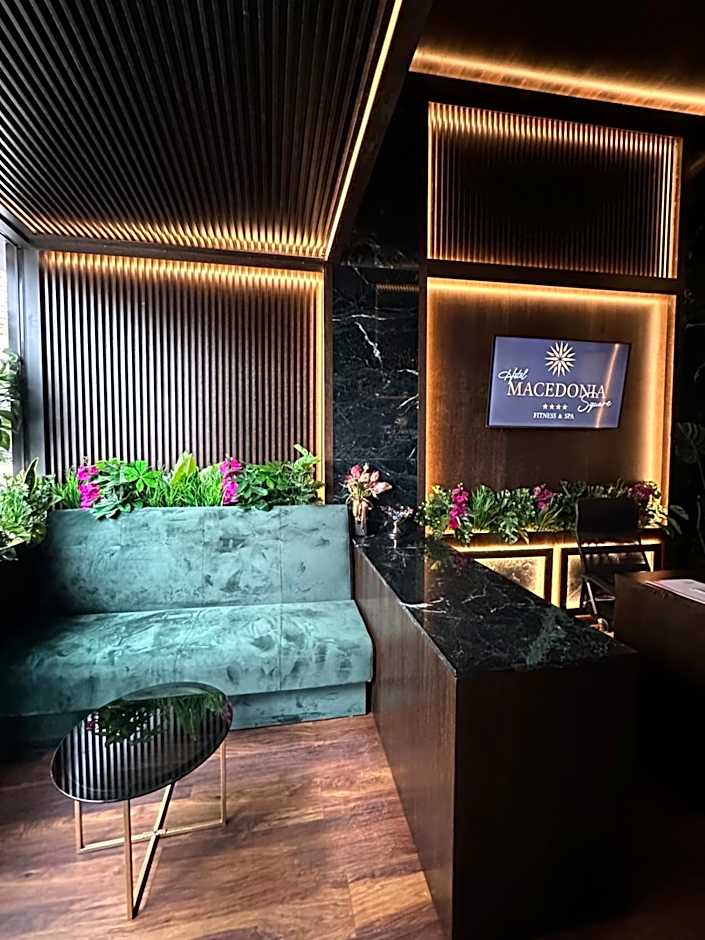 Hotel Macedonia Square