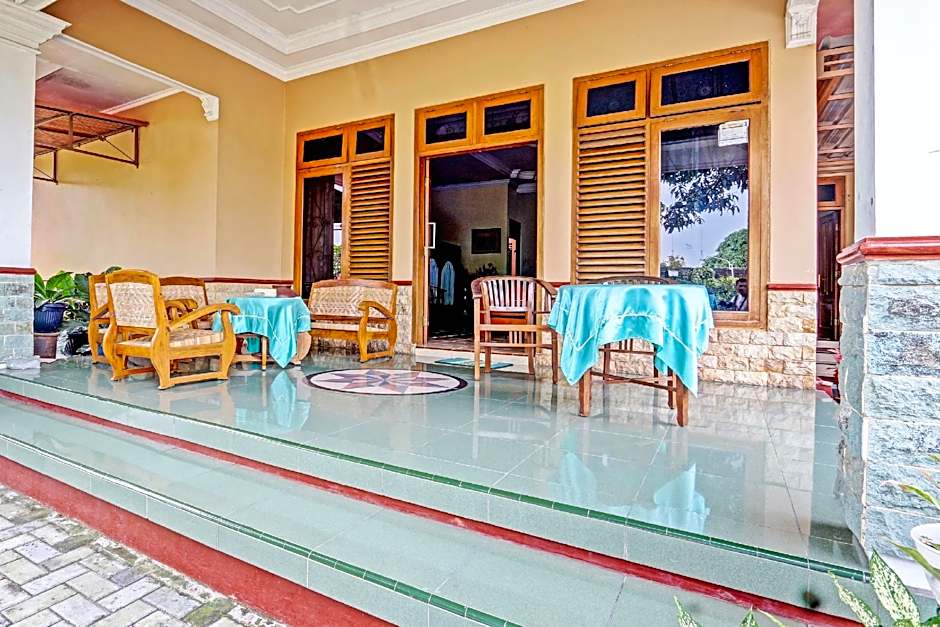OYO Homes 91054 Desa Wisata Budaya Kebondalem Kidu