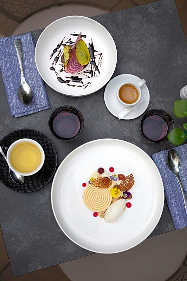 Renaissance by Marriott Paris Republique Hotel