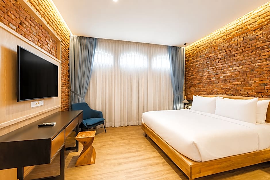 Tien Terrace Macalister