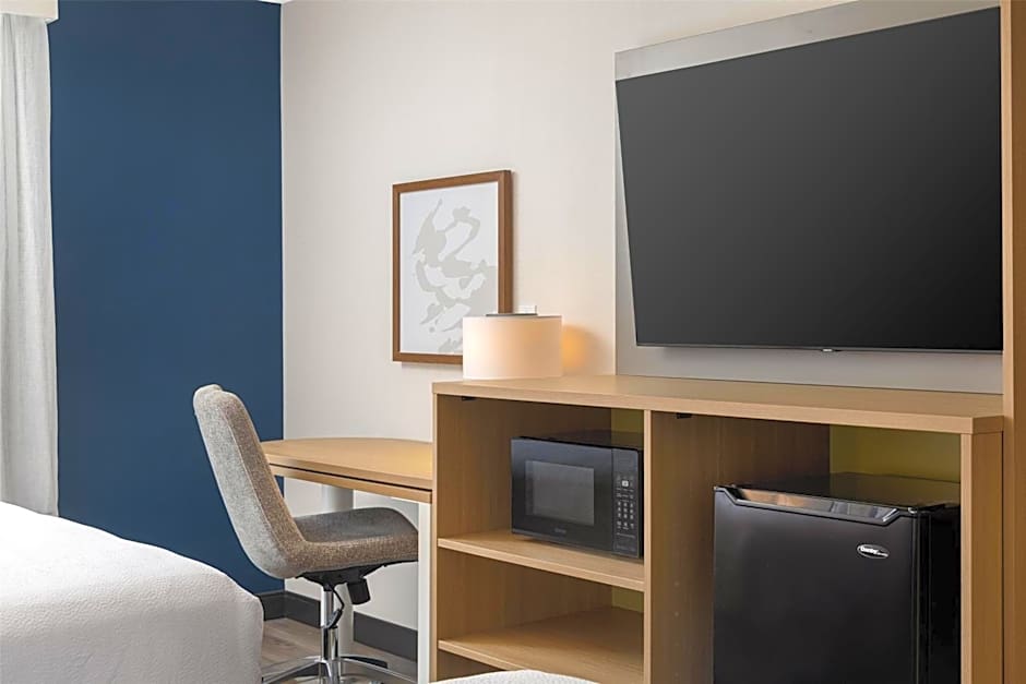 Spark by Hilton Woodstock