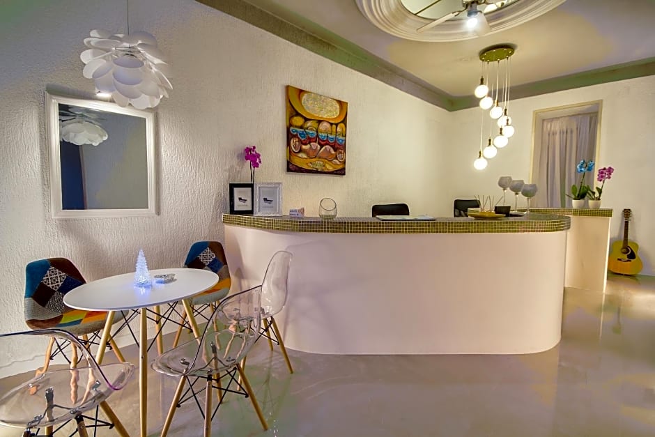 City point rooms & more