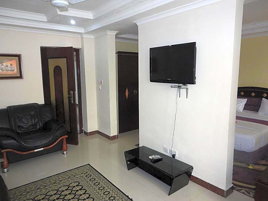 Urban Rose Hotel & Apartments