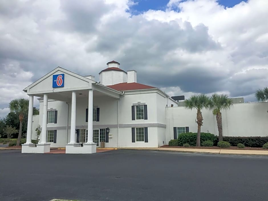 Motel 6-Brunswick, GA