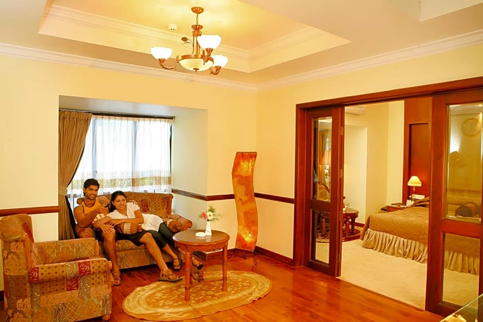 Regant Lake Palace Hotel