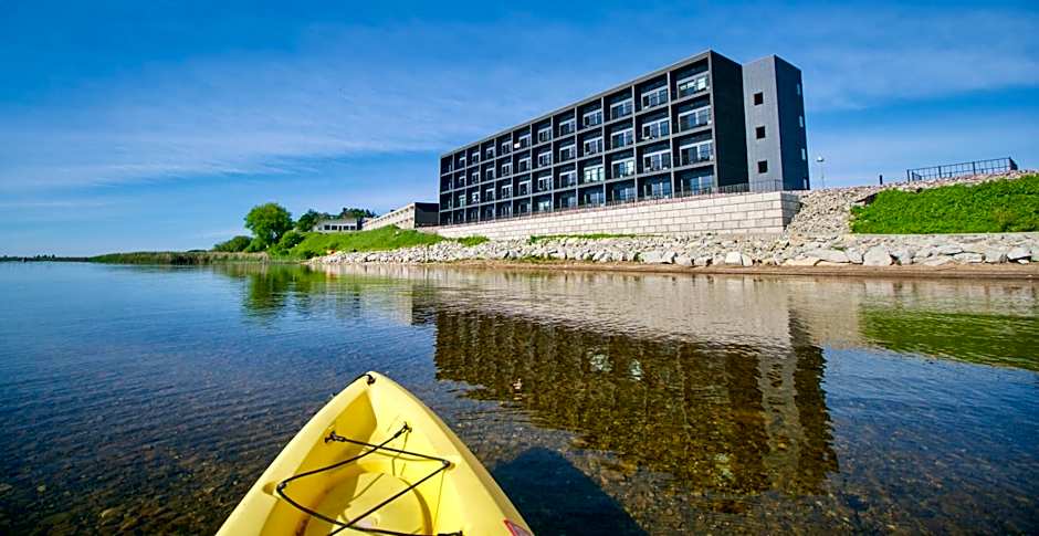 Terrace Bay Hotel