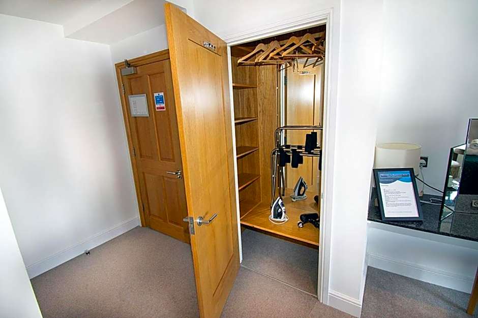 Beachcliff Rooms & Apartments