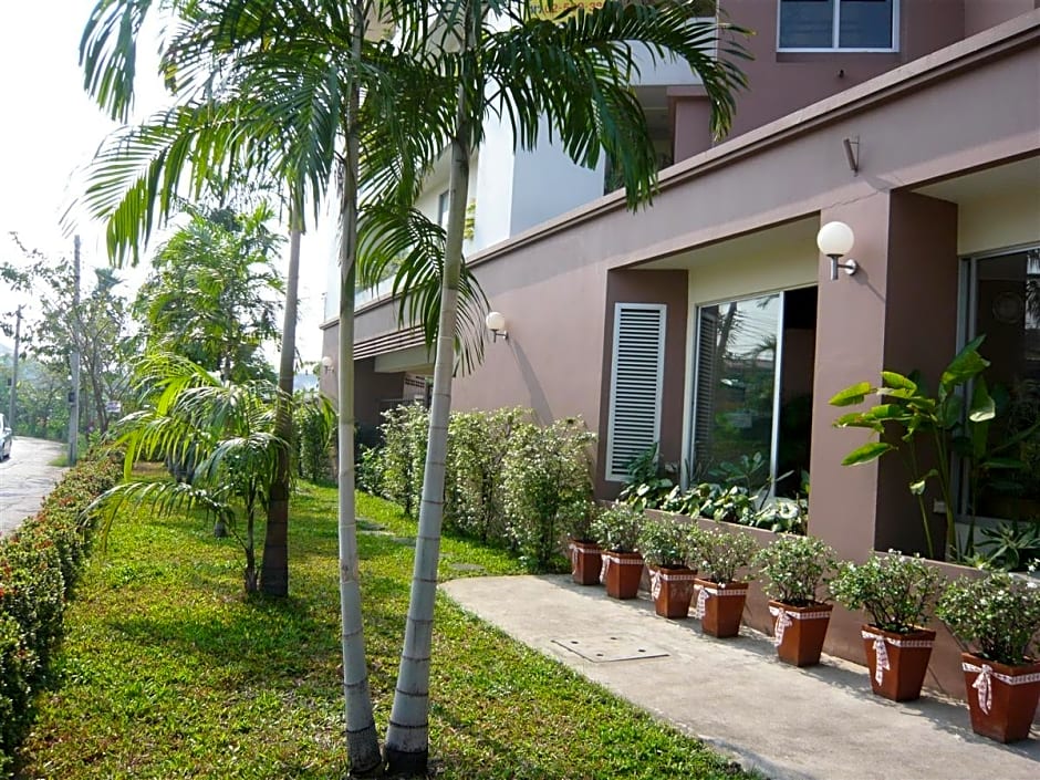 Thanapa Place – Bangkok, NY