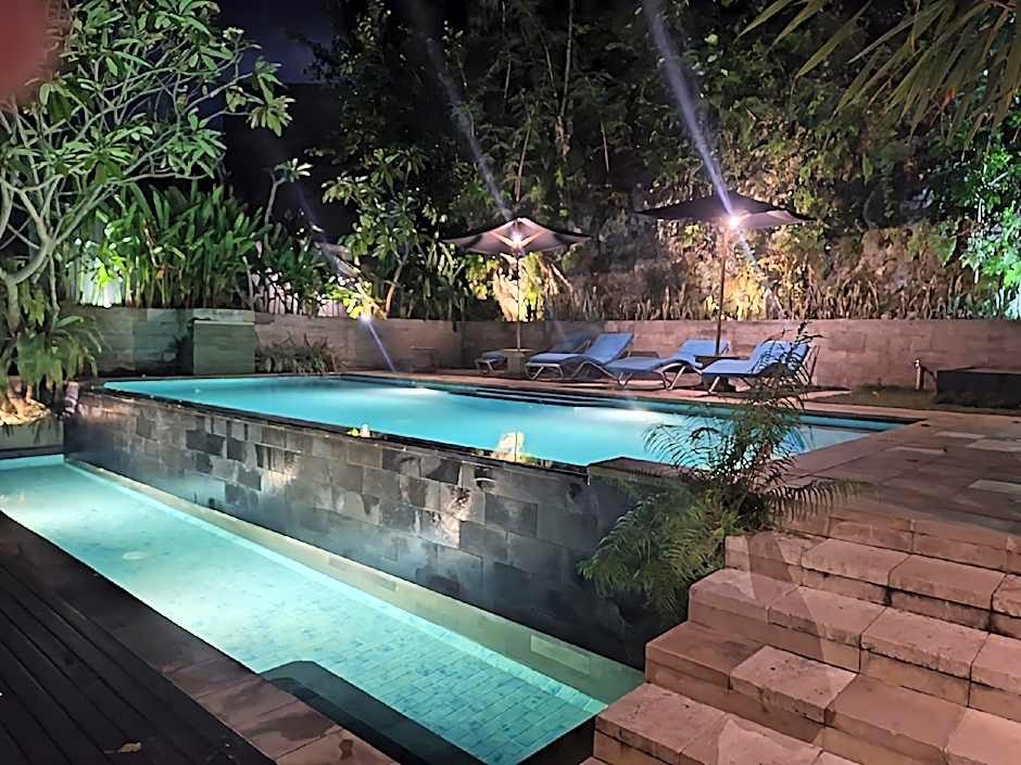 JavaCove Beach Hotel