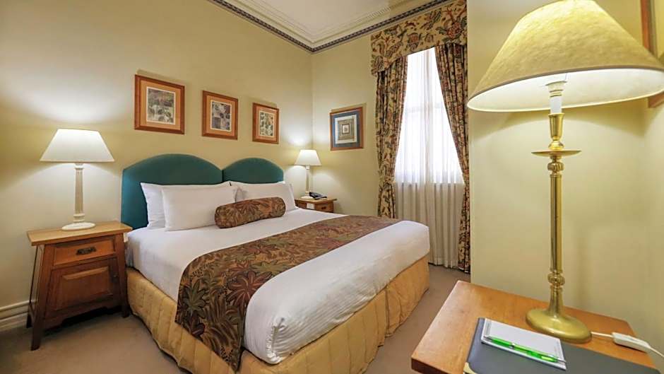 Royal Exchange Hotel