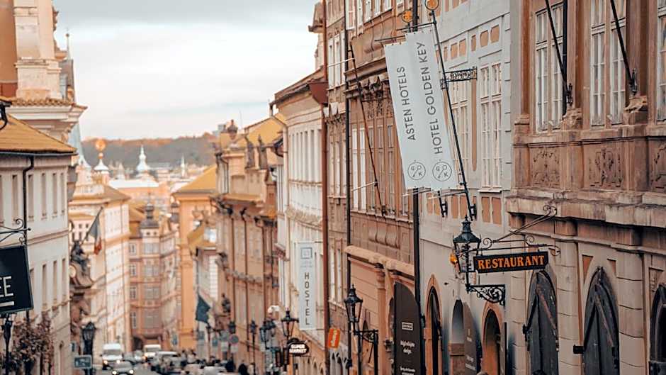 Hotel Golden Key Prague Castle