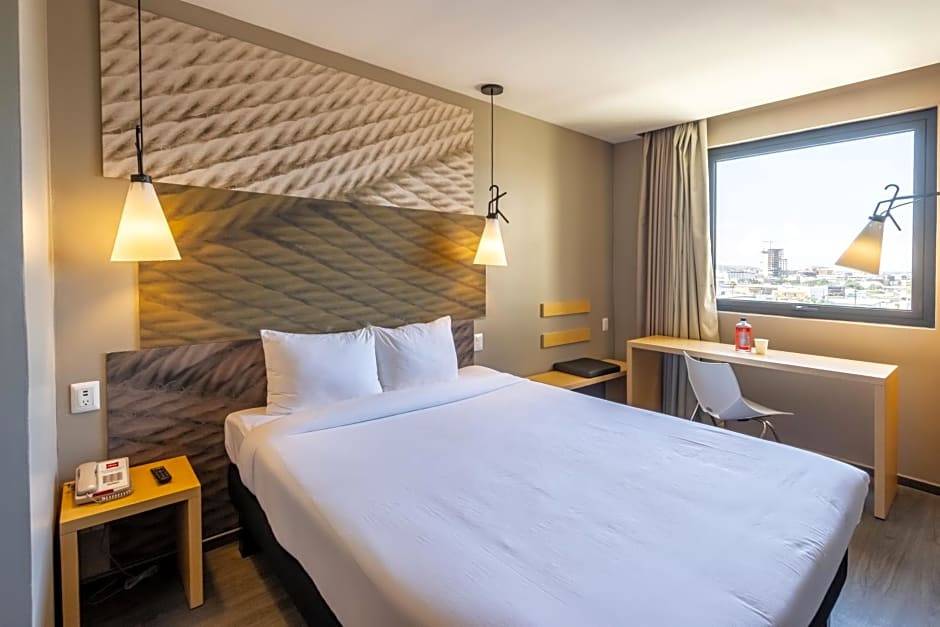 ibis Tijuana