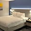 Comfort Inn & Suites Sharonville - Cincinnati North