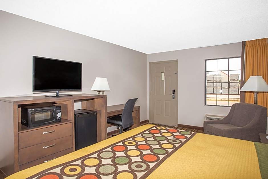 Super 8 by Wyndham Springdale AR
