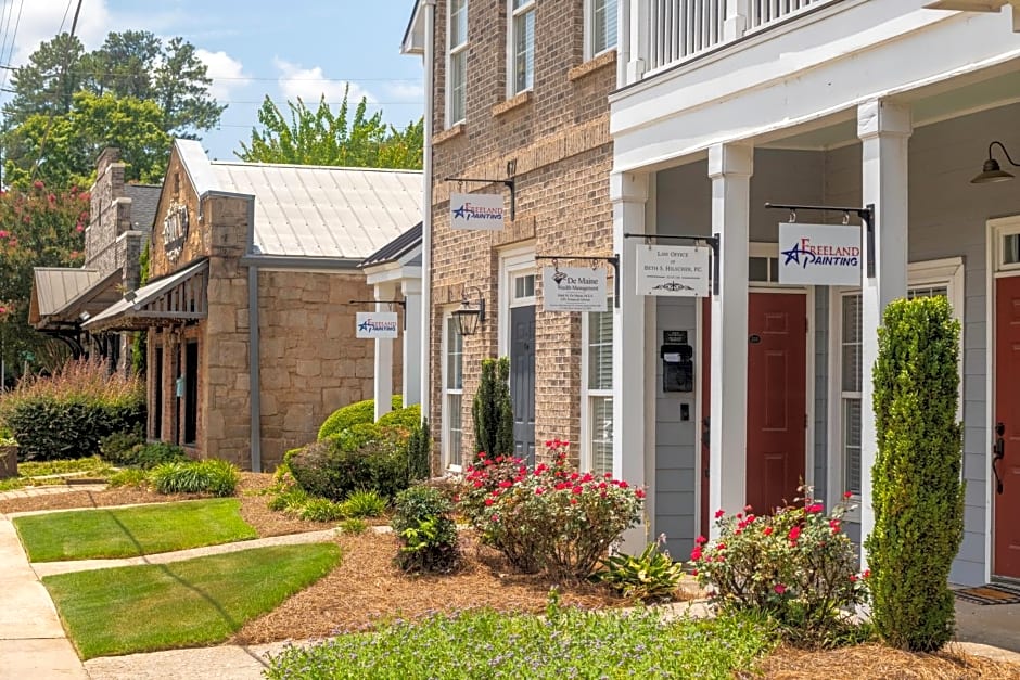 Holiday Inn Express and Suites Atlanta-Johns Creek By IHG