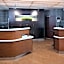 Courtyard by Marriott Long Island MacArthur Airport