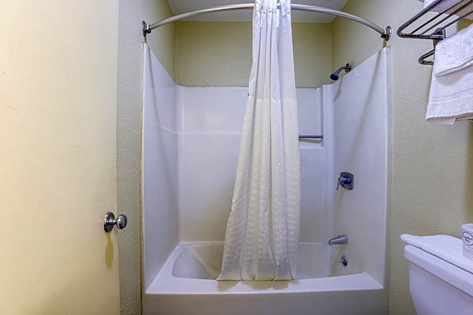 Budget Inn By OYO Natural Bridge I-81