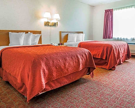 2 Double Beds Nonsmoking Accessible