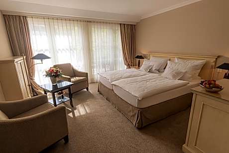 Superior Double Room with Balcony - 10