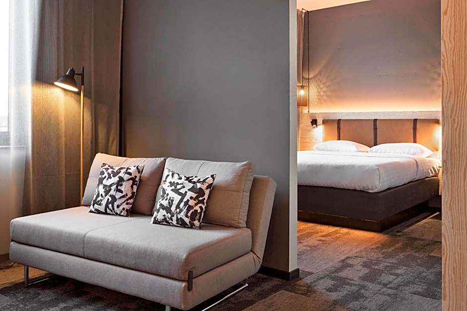Moxy by Marriott Duesseldorf South