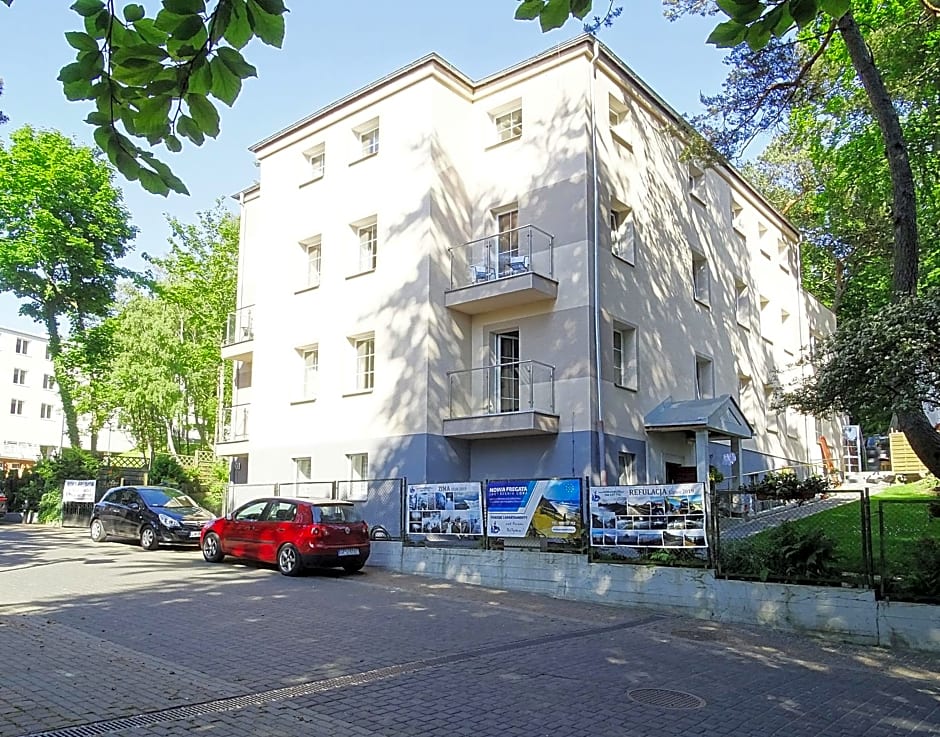 Nowa Fregata Pokoje Nad Morzem – Jastrzebia Gora, NY