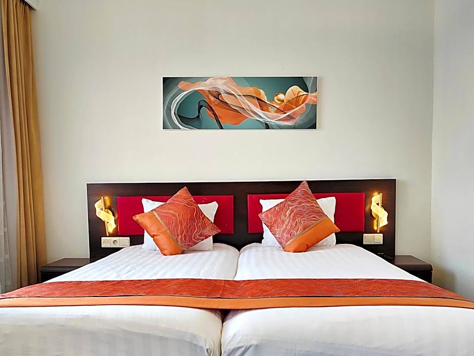 CN-Hotel