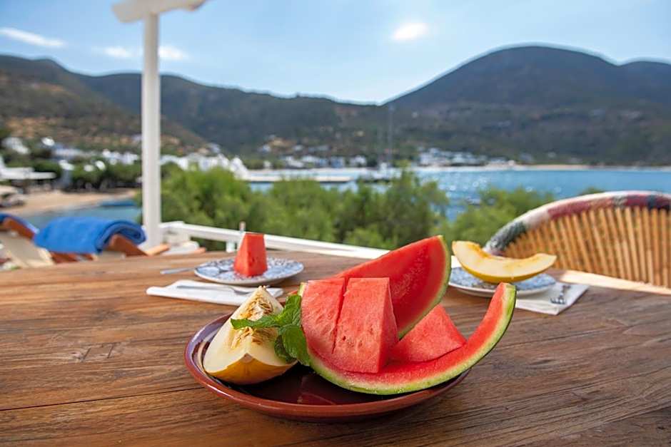 Archipelago Sifnos - Seaside Accommodation