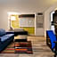 Holiday Inn Express Hotel & Suites Everett By IHG