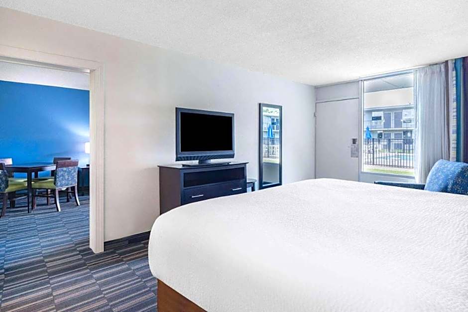 Day Inn and Suites by Wyndham Oxford