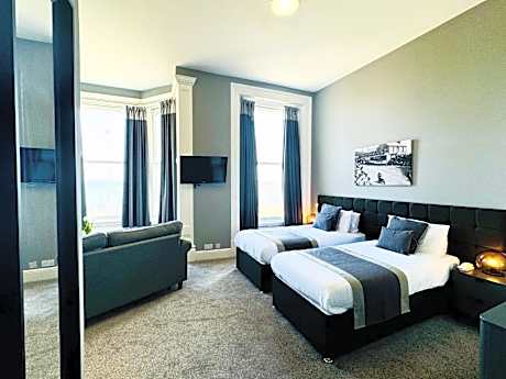 Double or Twin Room with Sea View
