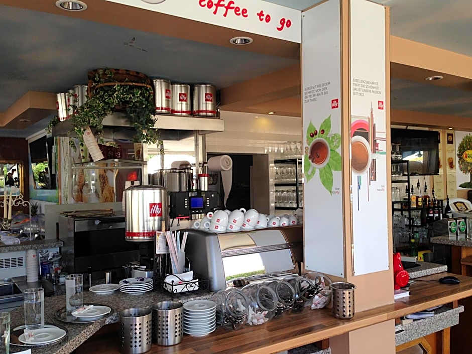 Hotel Al Faro Lodge am See