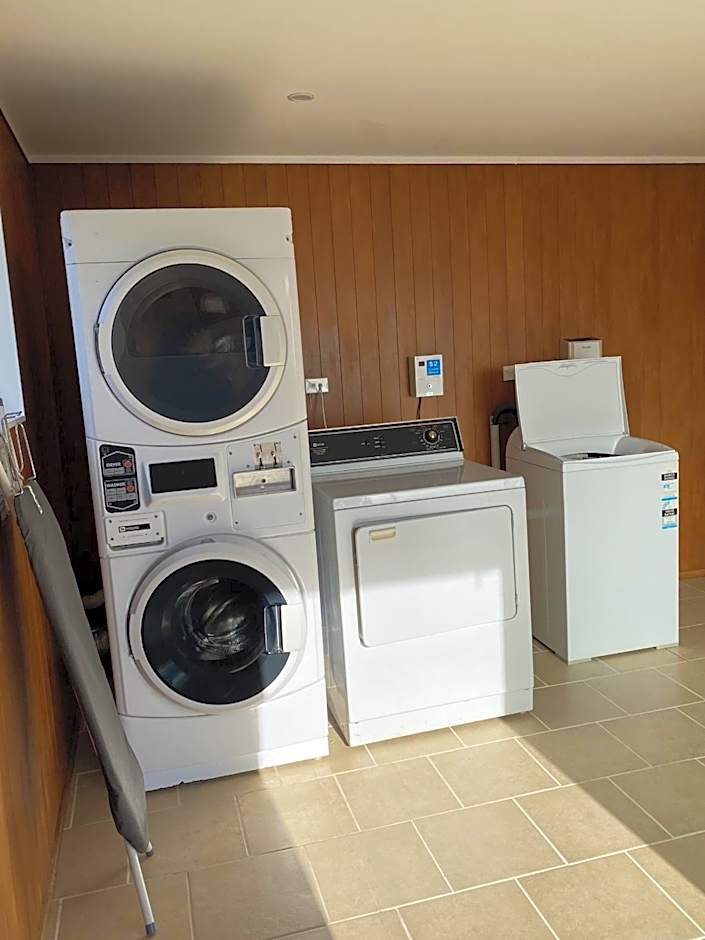 Parklands Motel & Apartments Te Anau