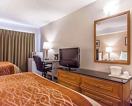 Deluxe Room with Two Queen Beds, Ground Floor