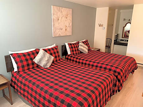 Quadruple Room with Bath