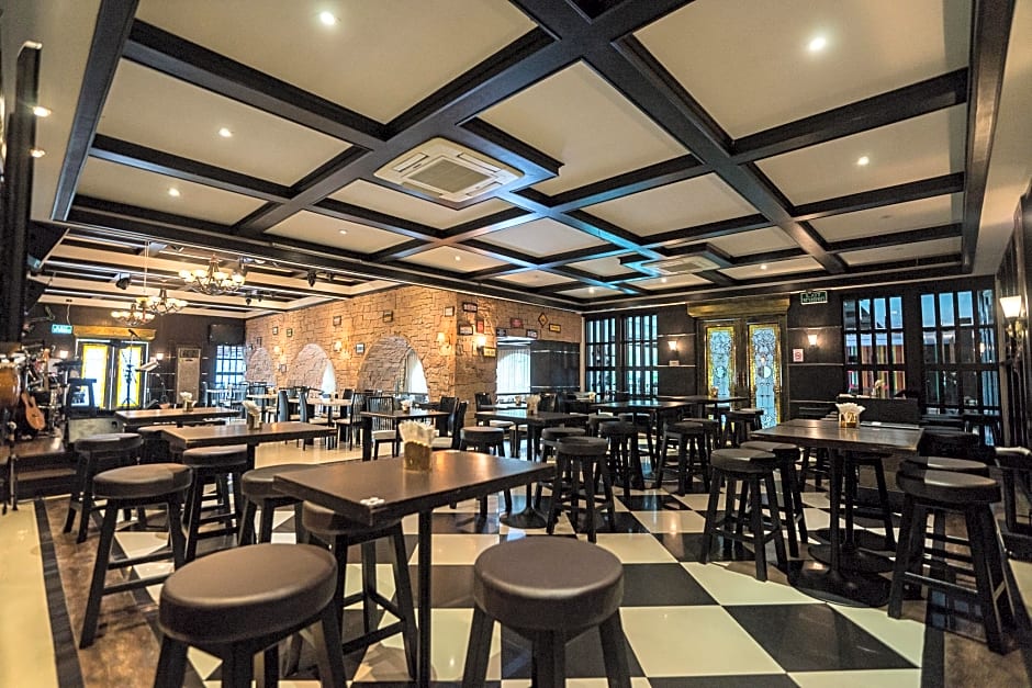 Kiss Gardenhome Chic Hotel