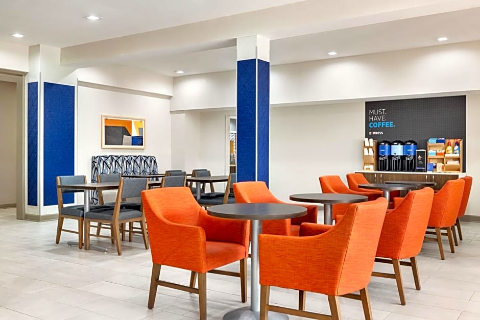 Holiday Inn Express & Suites Opelousas By IHG