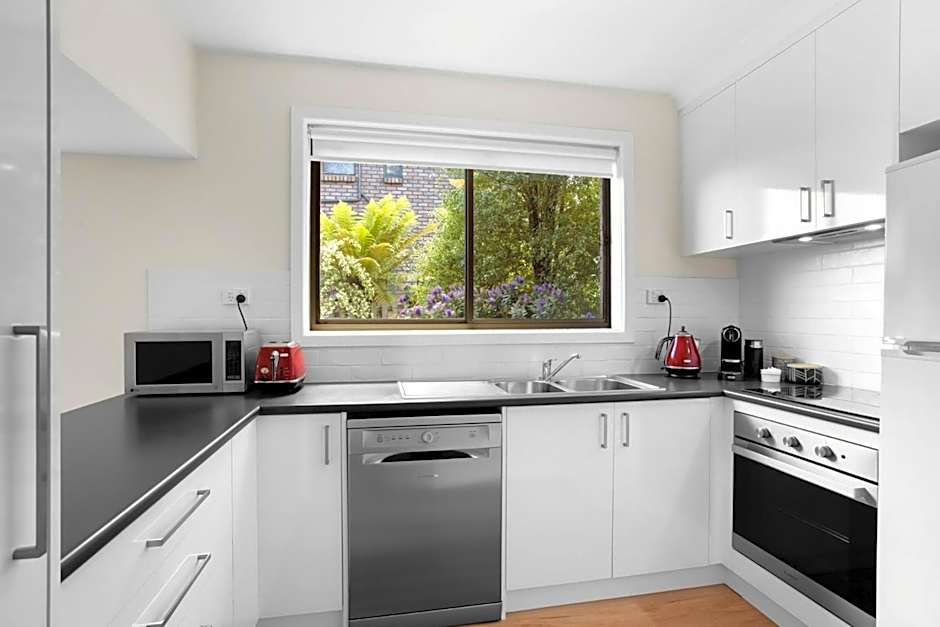 The View 2 bed unit with stunning Hobart outlook